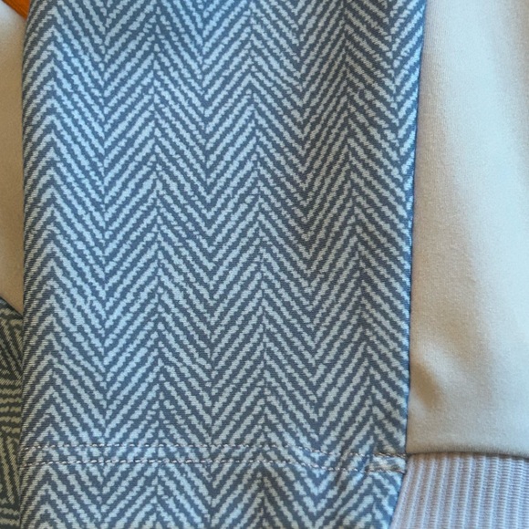 Johnnie-O Quarter Zip - Picture 3 of 5